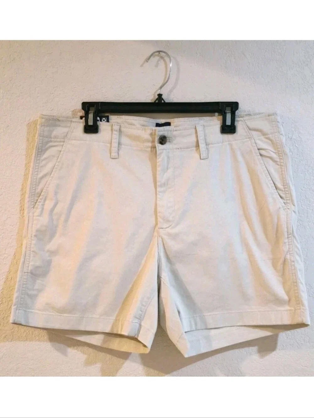 Gap Ladies Classic Midrise Shorts Size 14-Turtledove-NWT - Picture 1 of 4